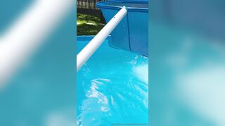 Ambra Bianchini having fun in the pool