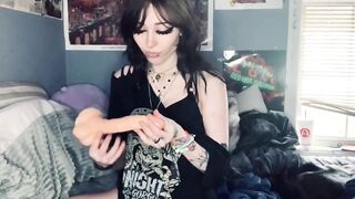 Via Inka - Petite Emo Viakitty Plays with Big Toy