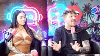 Willow harper/afterdarkwillow flash tits on podcast