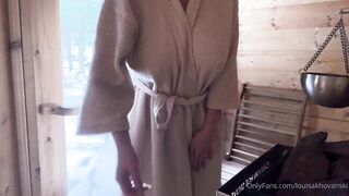 Louisa Khovanski Full Naked Cooking / Sauna Onlyfans
