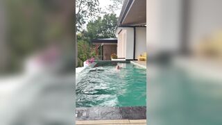 Megan McCarthy new poolside bj