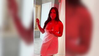 Mia Monroe | thecollegestripper Sauna Creampied fuck
