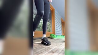 DestinationKat peeing