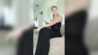xomaddykxo - POV- your therapist is xomaddykxo - back