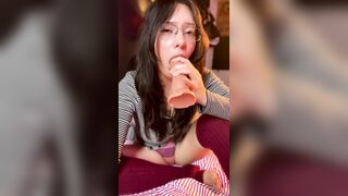 exxeffy sucking dildo and cumming