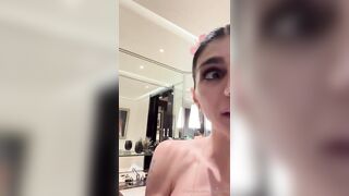 Mia Khalifa bedroom live ppv