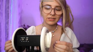SophStardust Ear massage and licking