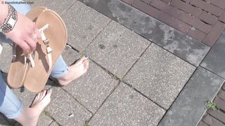 Karolinka - Barefoot In The City (sfw)
